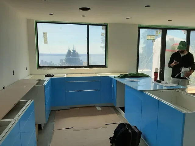 Total kitchen renovation · West Vancouver — gallery — photo 3 of 4